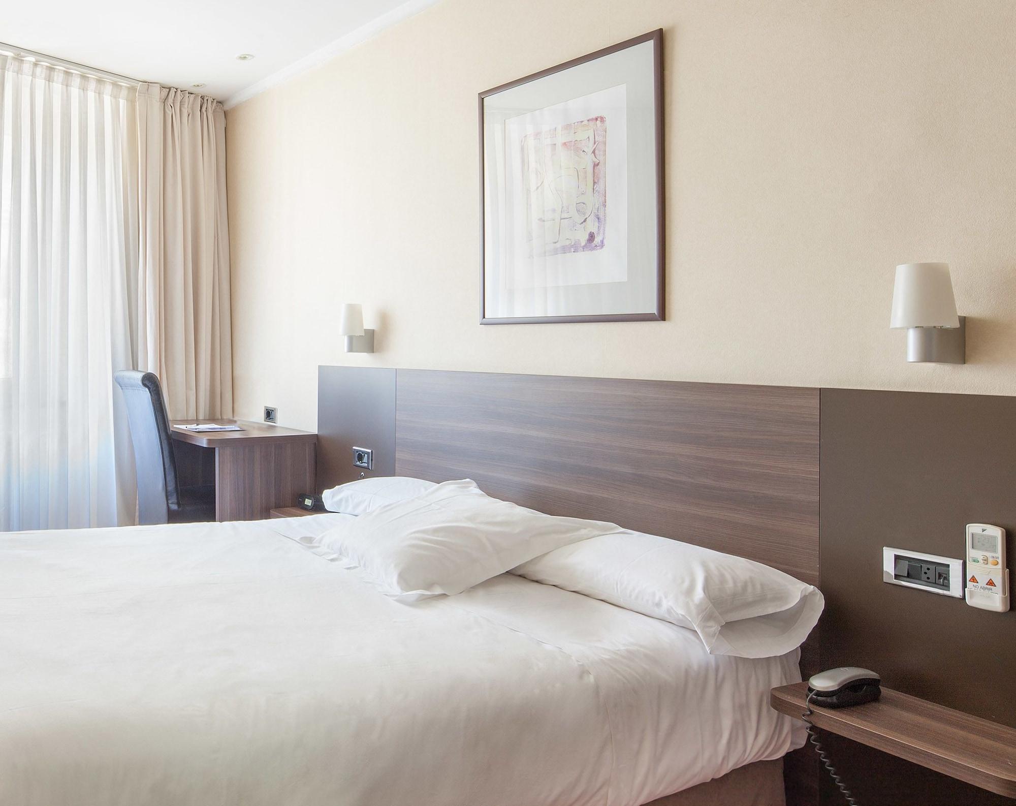 Hotel Yoldi Pamplona Dış mekan fotoğraf